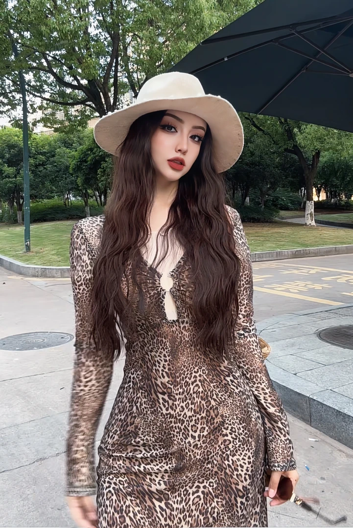 新疆包邮春夏新款珍珠链子装饰剑麻爵士帽户外旅游防晒遮阳宽