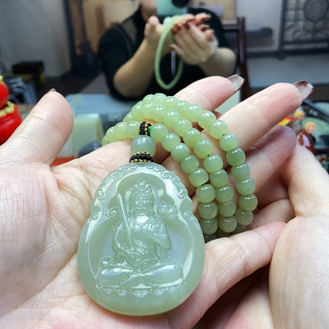 颈饰未镶嵌和田玉属牛属虎佩戴虚空藏