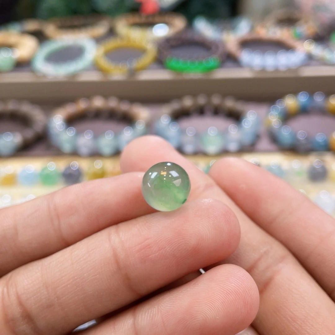 【闪购商品】翡翠未镶嵌颈饰冰甜绿