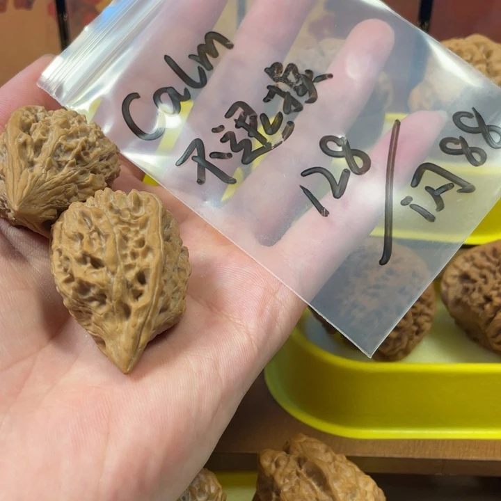 C***。全品无修鸡心手把件不退换