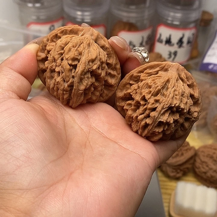 吊坠文玩核桃阿*四座楼48