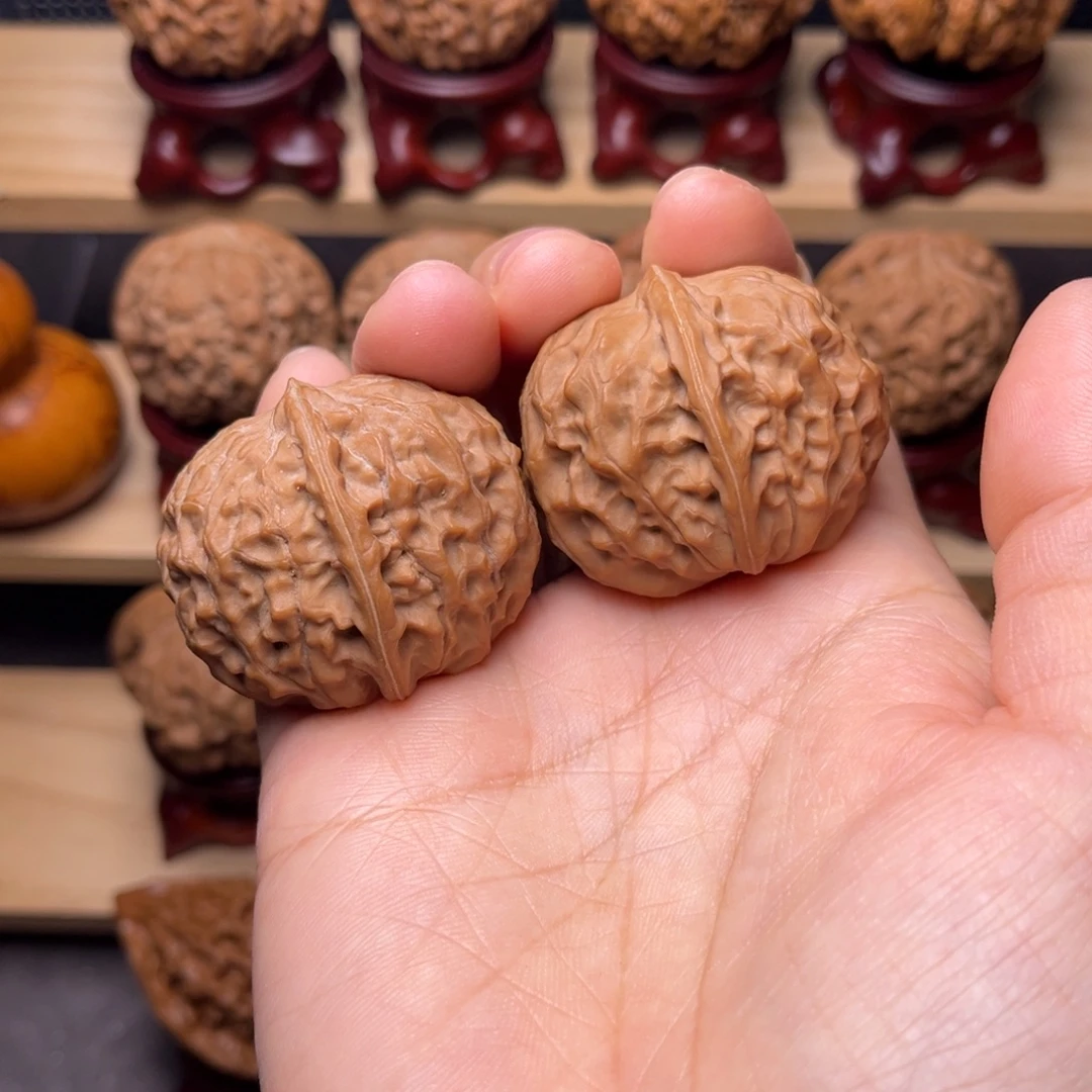 文玩核桃吊坠黄松峪