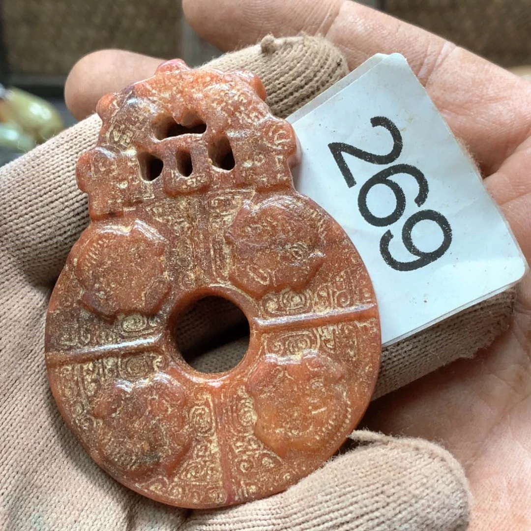 未镶嵌和田玉挂件