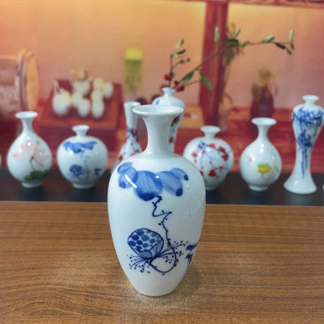 陶瓷景德镇小花瓶等着你