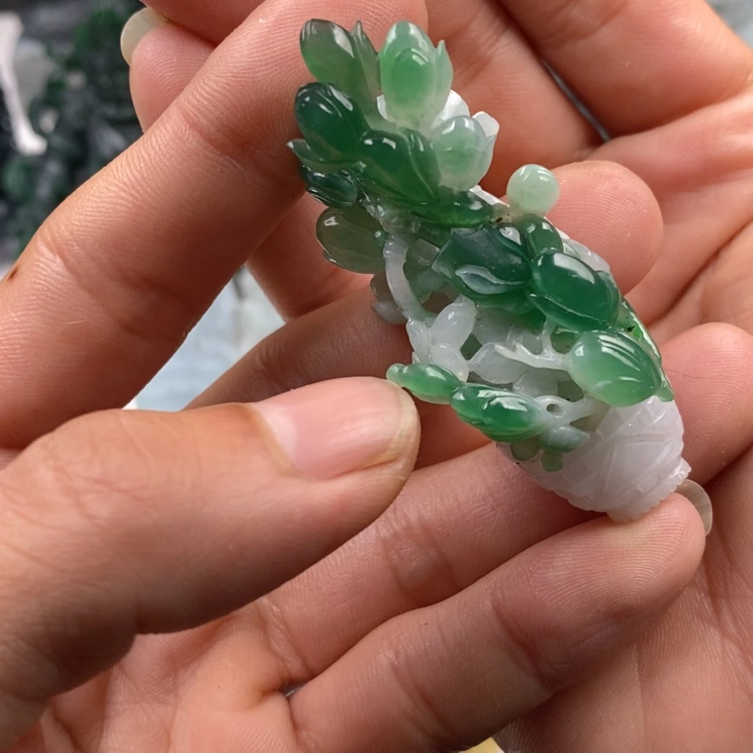 定制翡翠未镶嵌翡翠