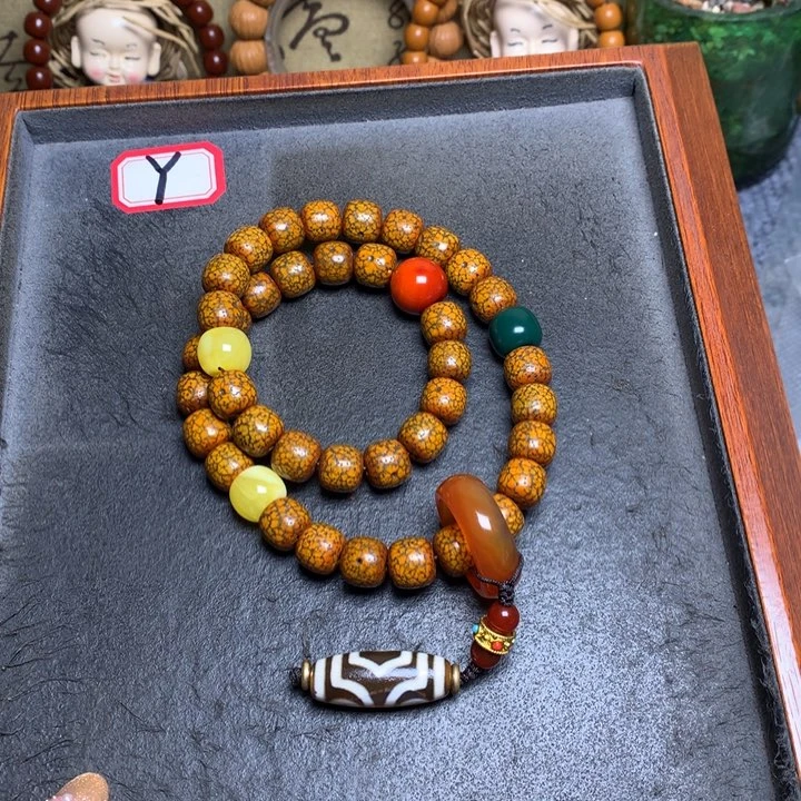 星月菩提吊坠菩提