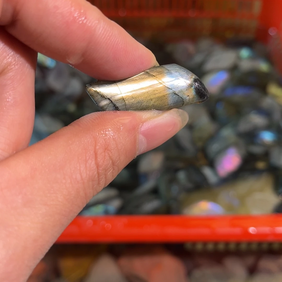 拉长石吊坠未镶嵌e****o