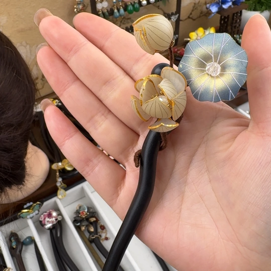 瑞***头木质非金属18厘米荷花黑檀木发簪