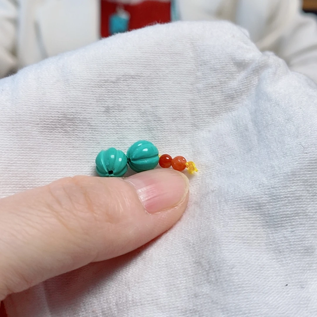 南红玛瑙未镶嵌珠宝奇石
