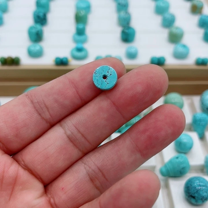 未镶嵌绿松石珠宝奇石