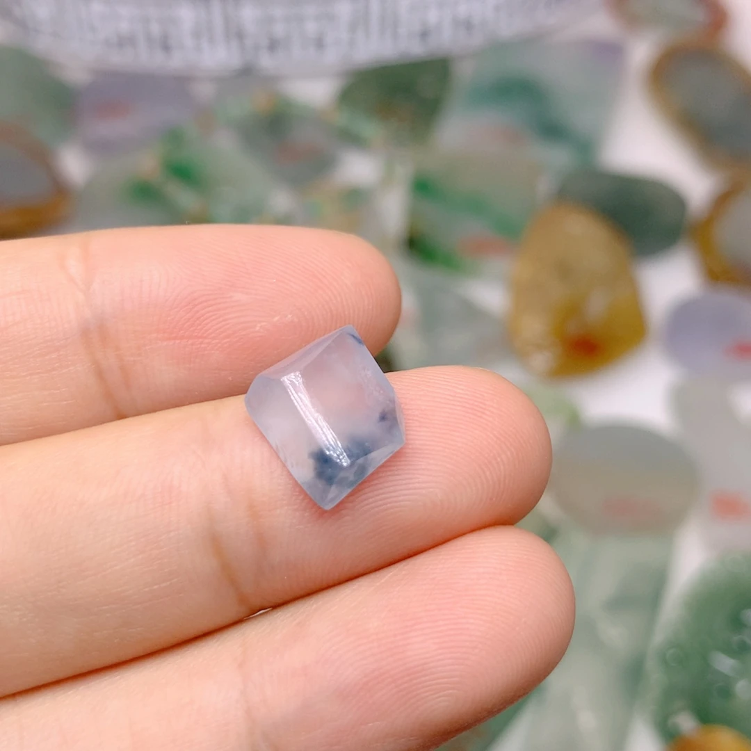 定制翡翠未镶嵌天然翡翠定制