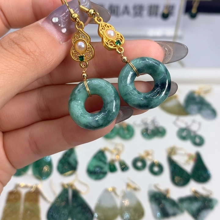 翡翠未镶嵌耳饰耳饰