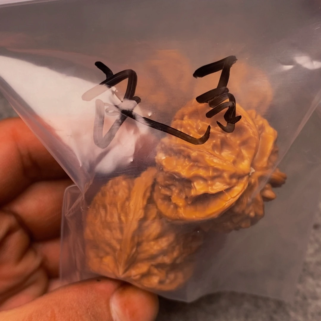 良***欲吊坠文玩核桃三棱