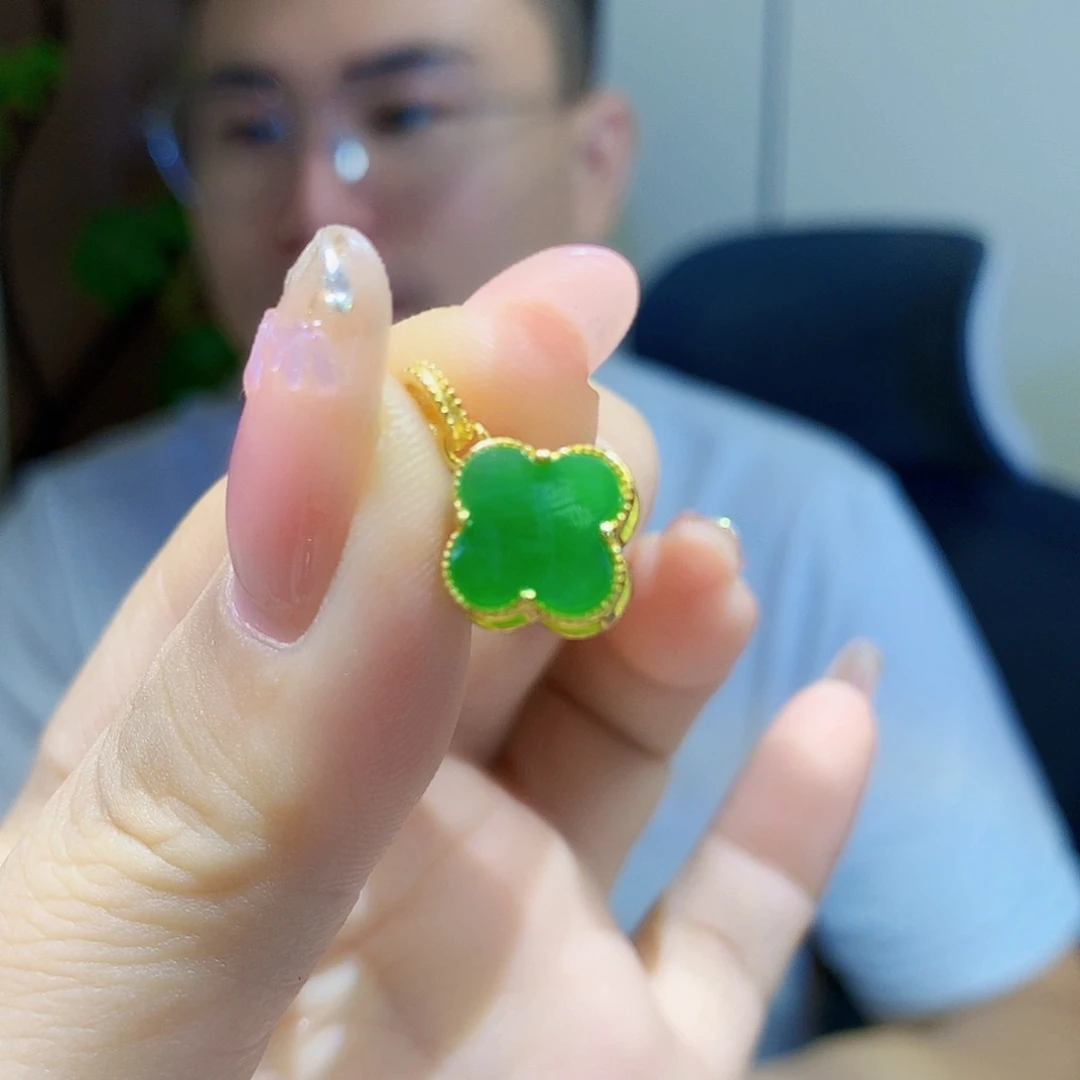 颈饰银S925镀金镶嵌和田玉（碧玉）