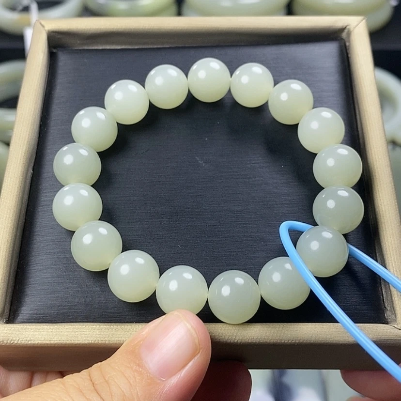 【闪购商品】未镶嵌手链和田玉6****5