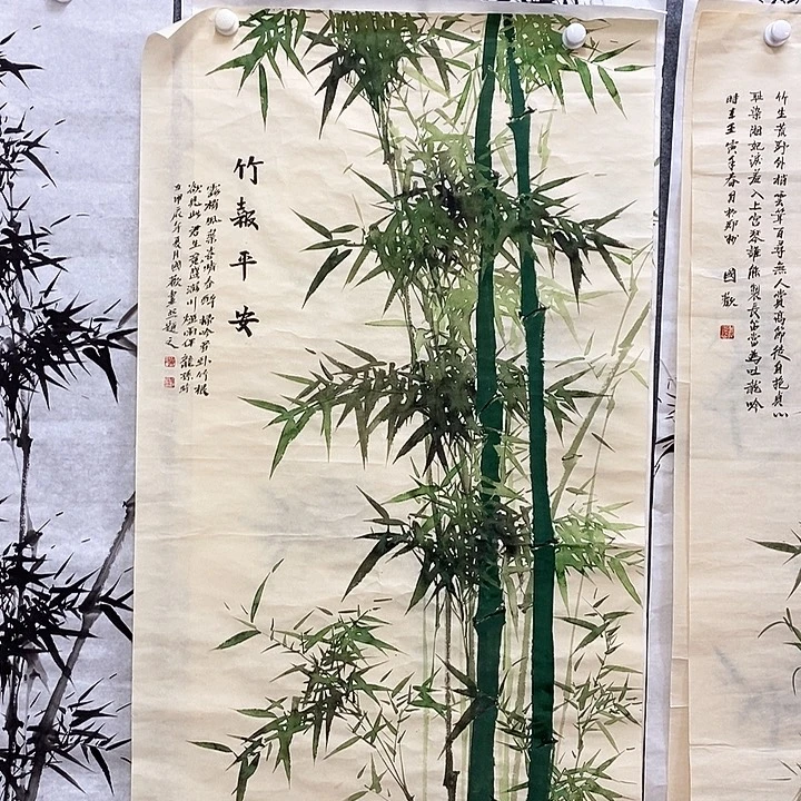 杨***胜竖款新中式装饰画