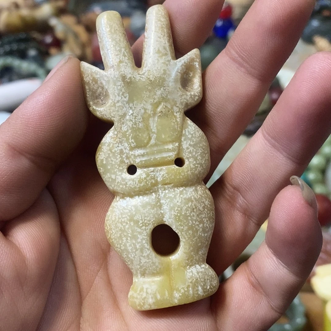 和田玉（糖玉）未镶嵌挂件