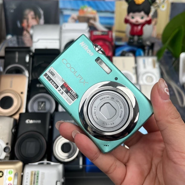 9新 Nikon/尼康 s220 1000万像素3倍变焦