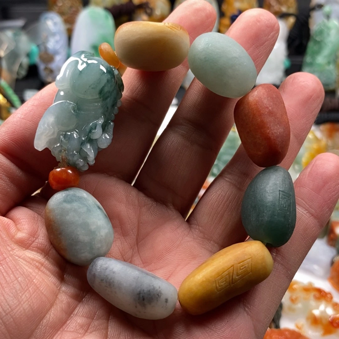 一***杆翡翠未镶嵌手串特色翡翠随形貔貅手串