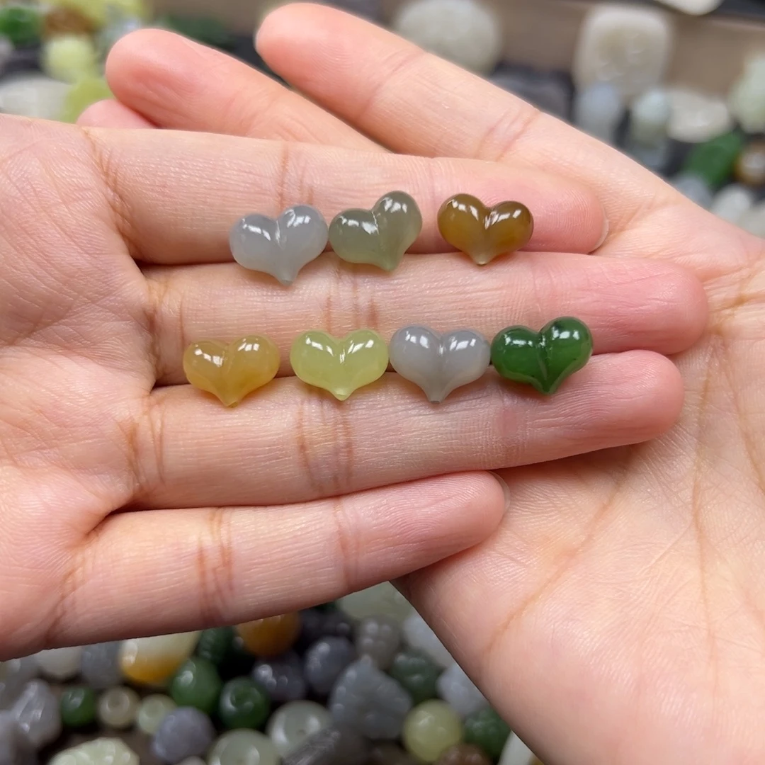 和田玉未镶嵌颈饰98一个多样性发其一