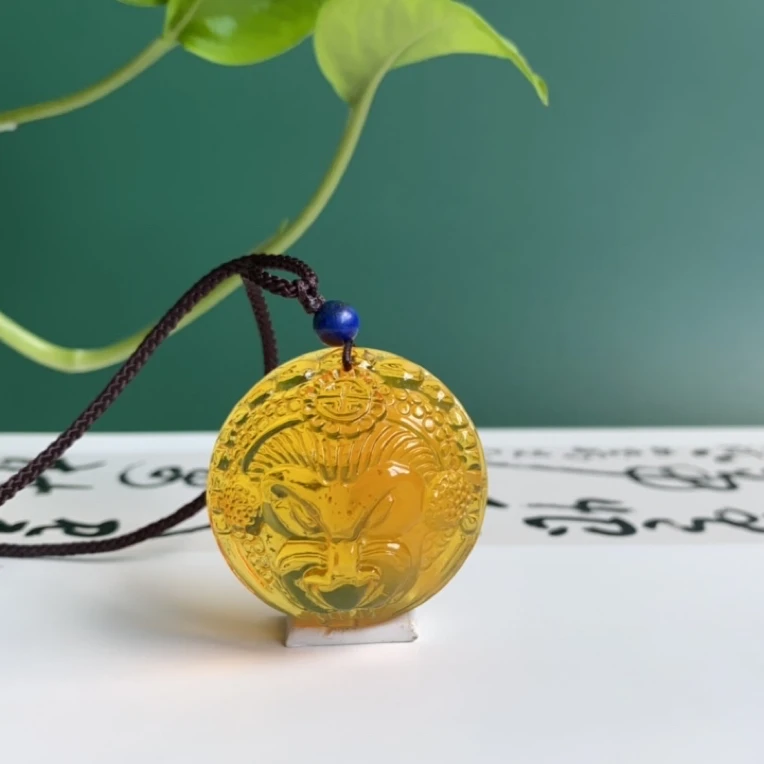 01天然无优化金珀全手工雕刻美猴王项坠