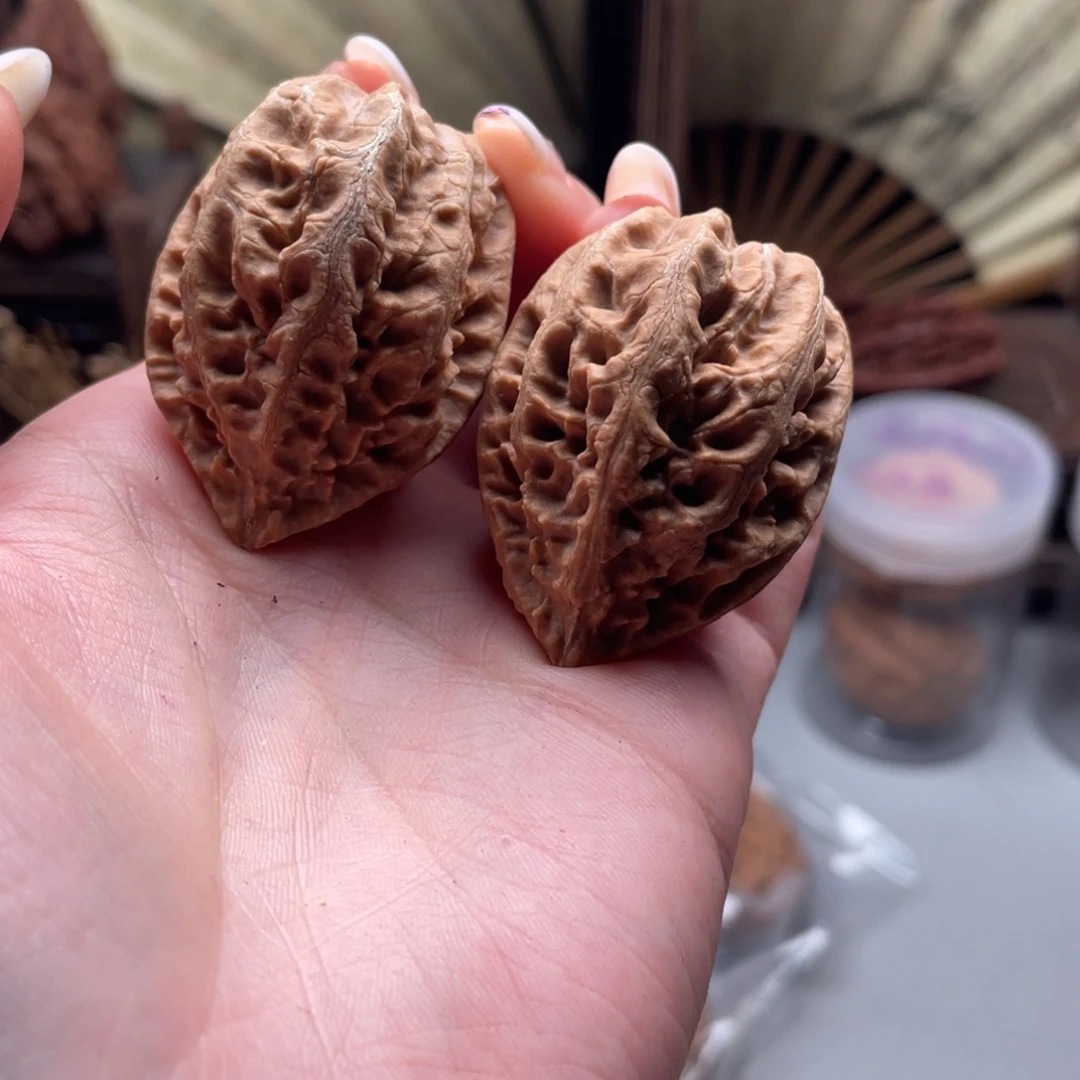 文玩核桃把件楸刀鱼102