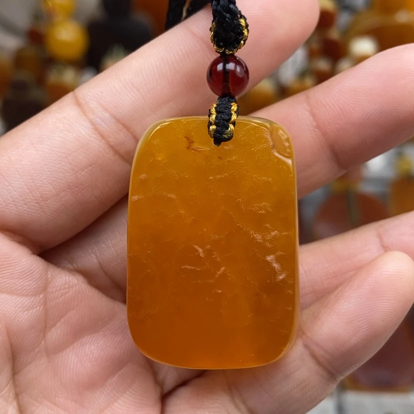 【闪购商品】琥珀颈饰未镶嵌