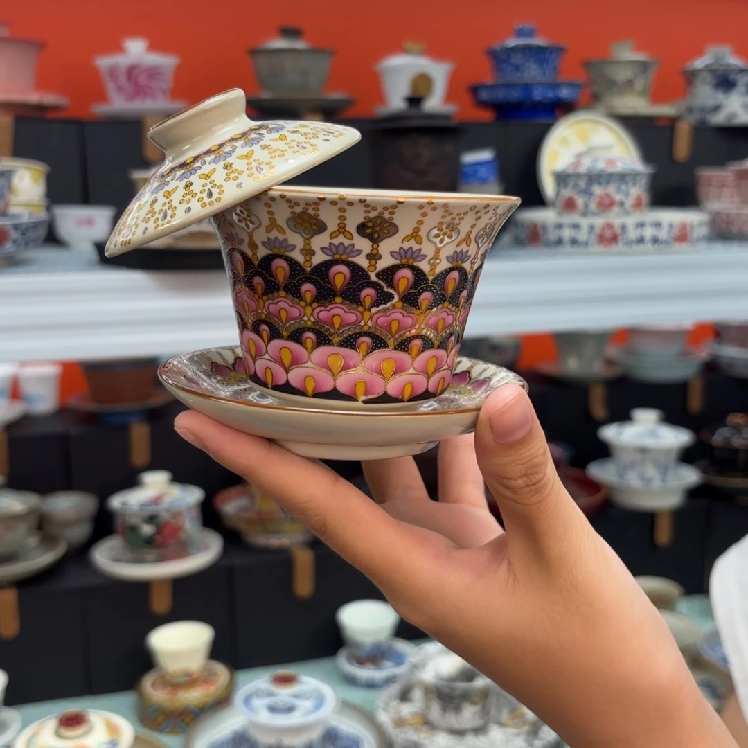 茶具是指由两件商品组合的