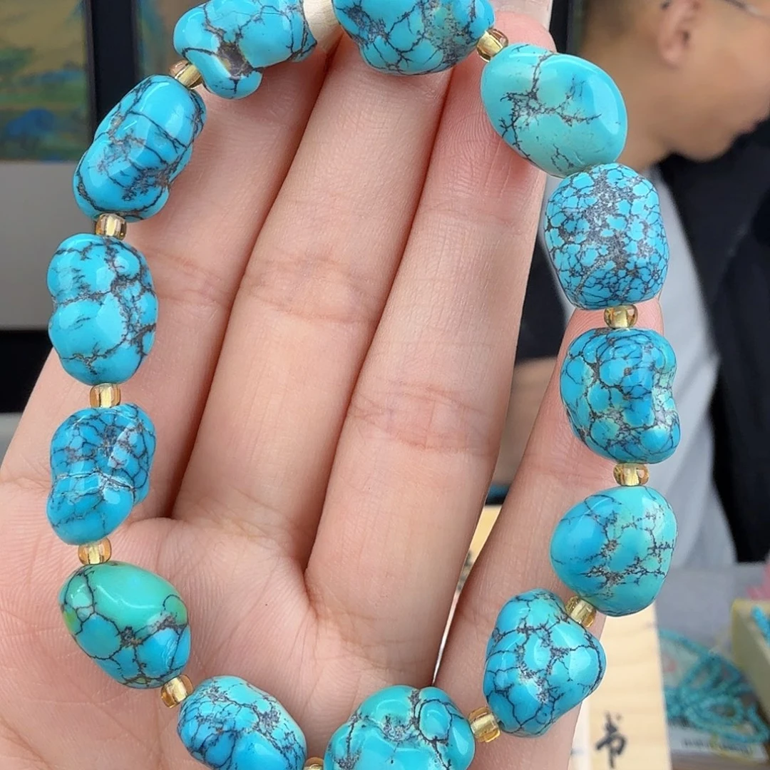 绿松石未镶嵌珠宝奇石