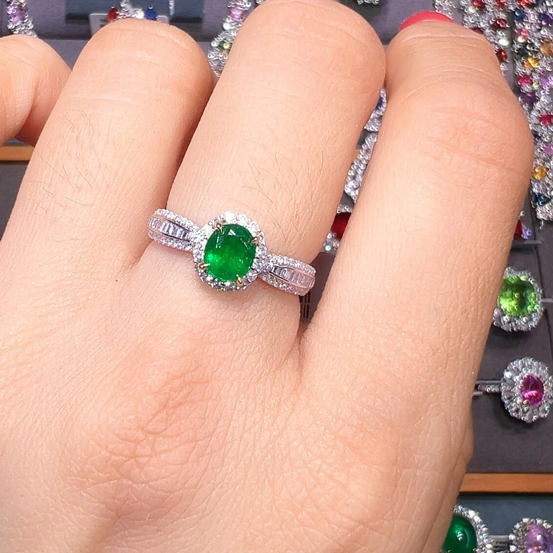 祖母绿18K金镶嵌戒指