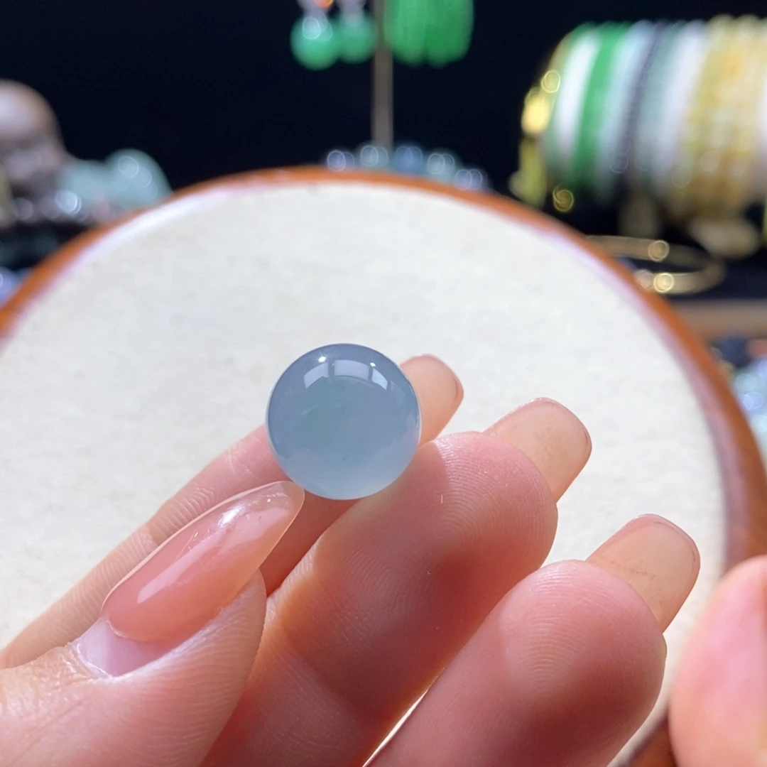 翡翠未镶嵌颈饰翡翠蓝底飘色圆珠