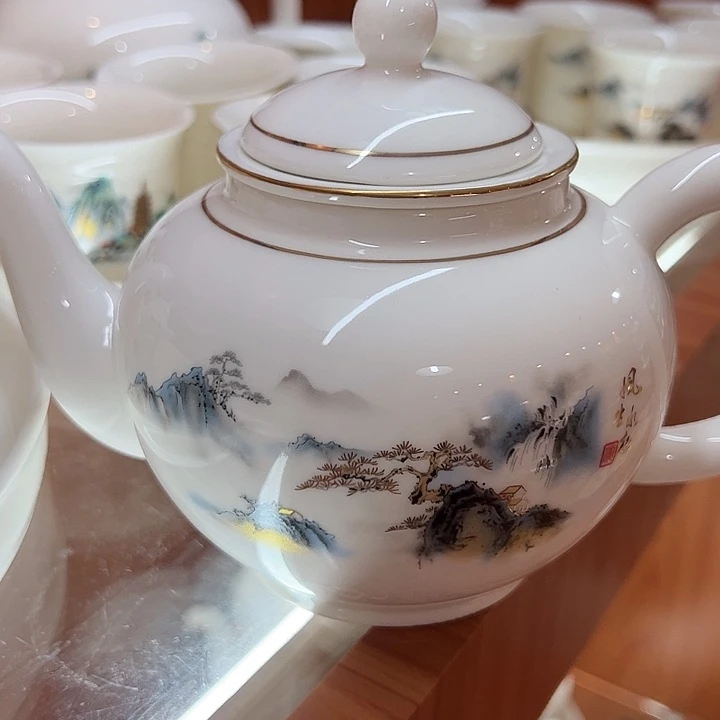 陶瓷茶壶哈哈哈哈哈