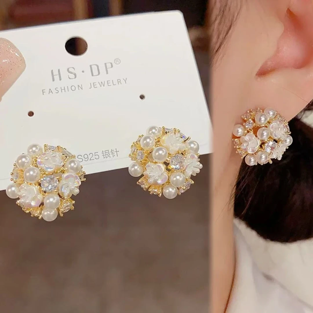 铜合金耳饰 纯净美感~小清新甜美花朵轻奢锆石耳钉 A330