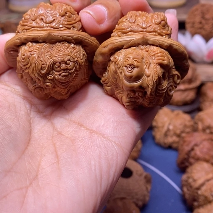 【闪购商品】手串/手链核桃小*芽人物金蟾