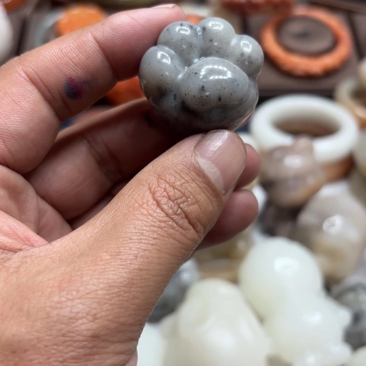 石英质玉未镶嵌手镯