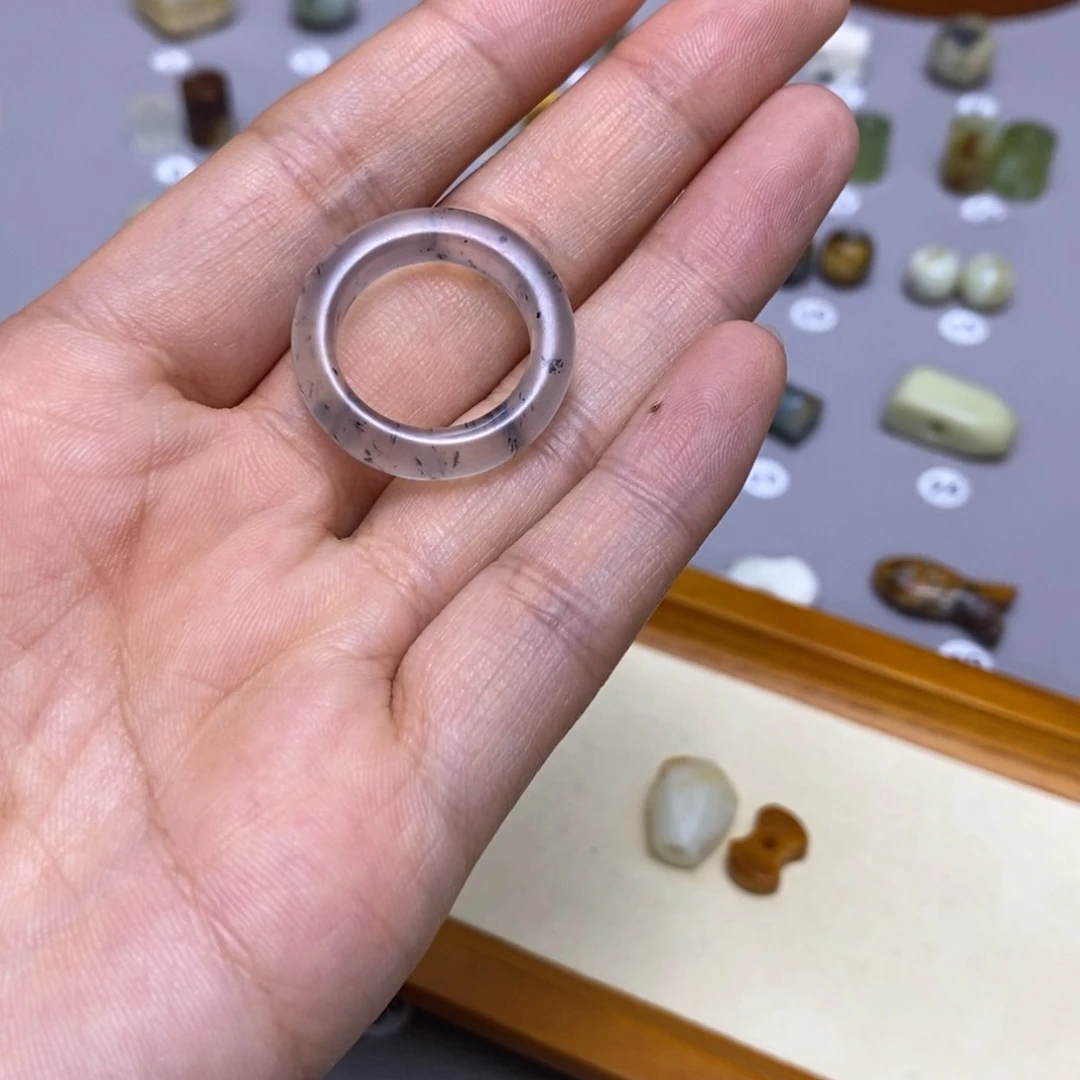 蛇纹石玉配饰合金金*钻