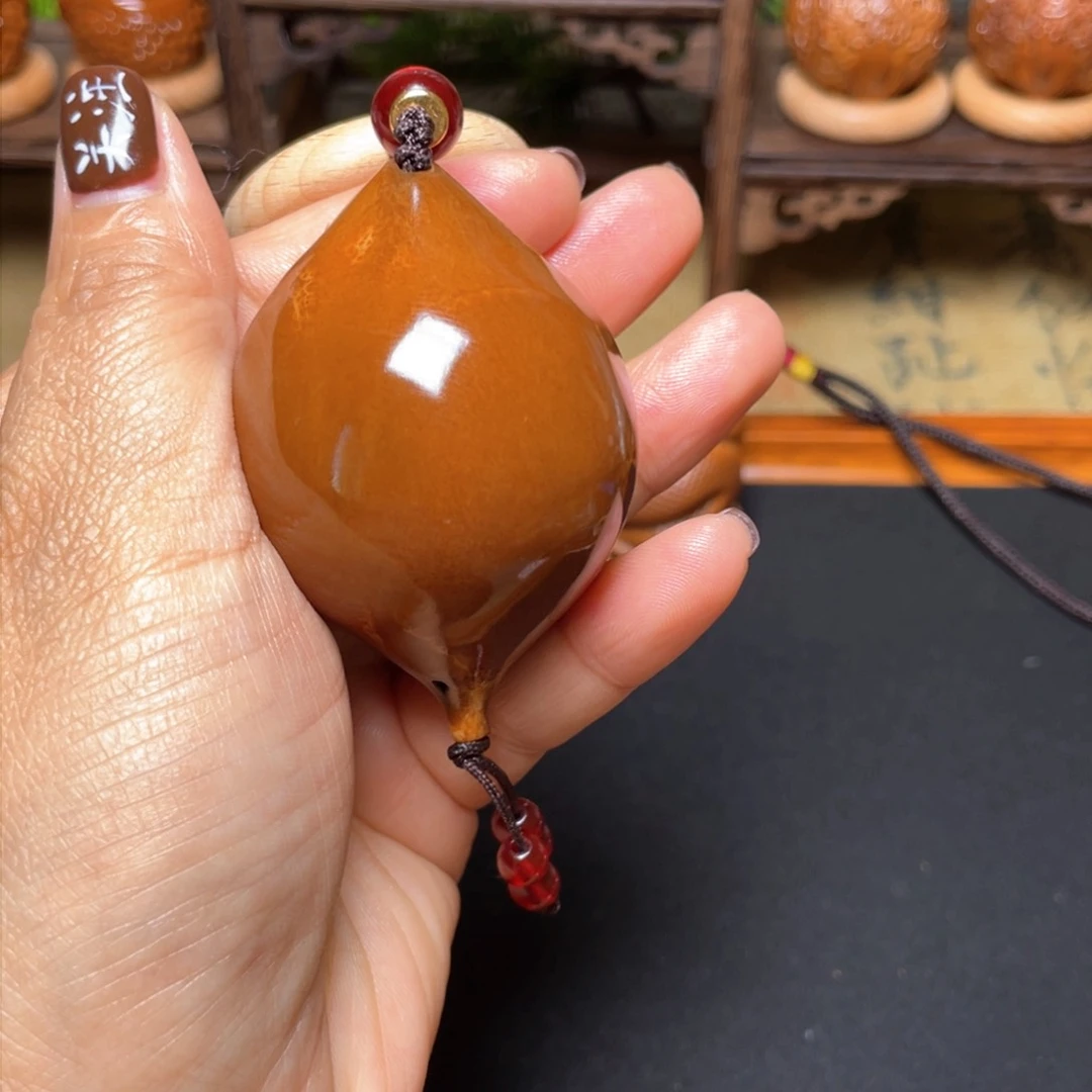 橄榄核吊坠一线天42穿配