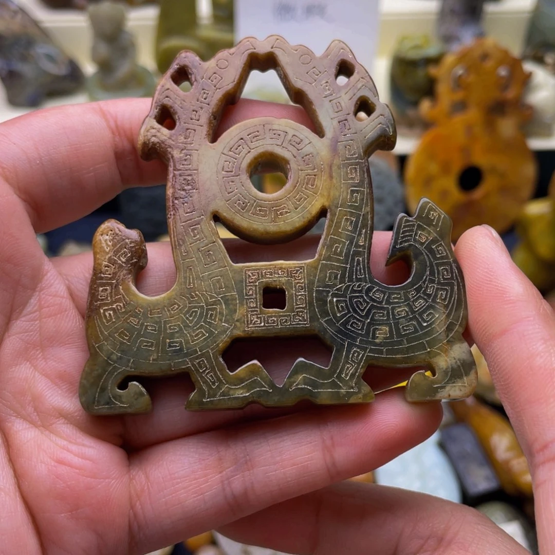 蛇纹石玉未镶嵌颈饰78