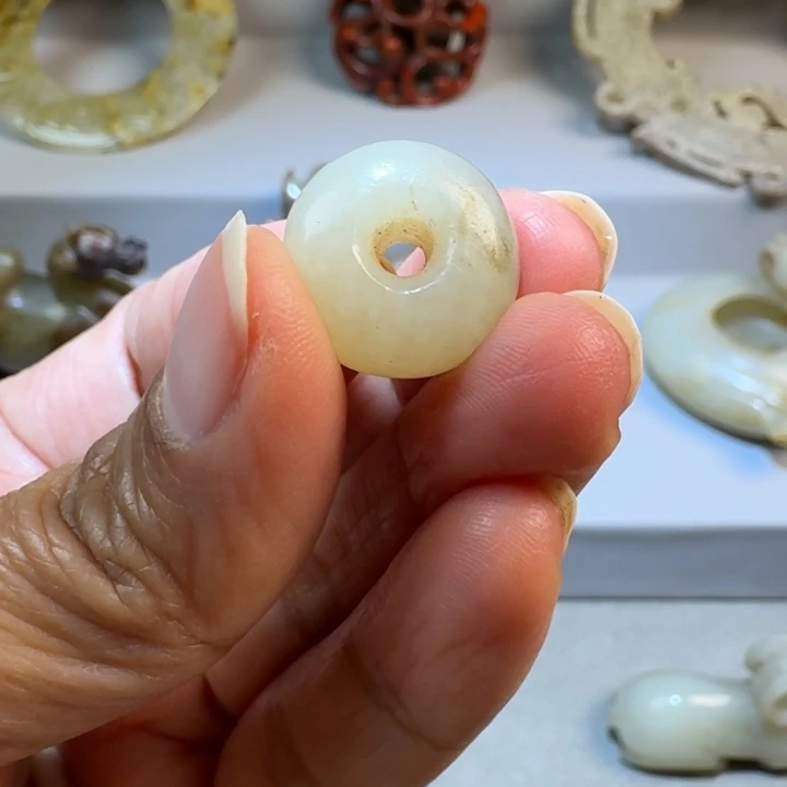 和田玉（糖玉）未镶嵌挂件