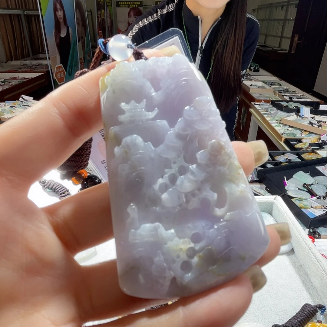 翡翠未镶嵌颈饰一