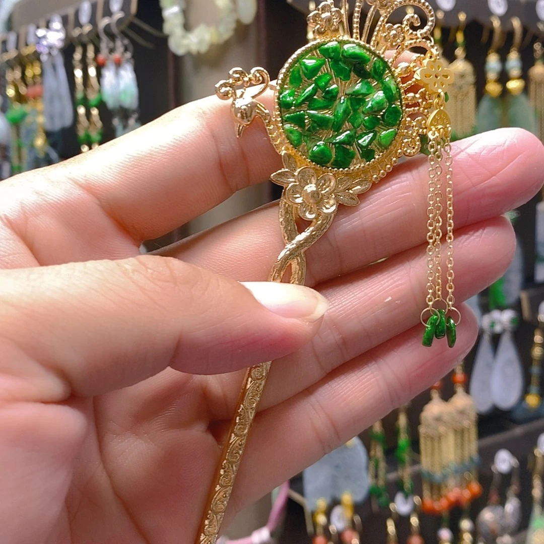 未镶嵌翡翠耳饰翡翠