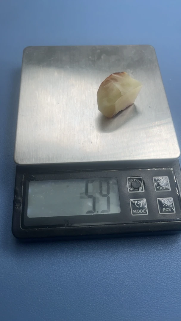 琥珀蜜蜡原石定制三通