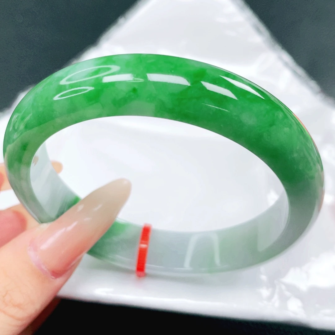 翡翠未镶嵌手镯60