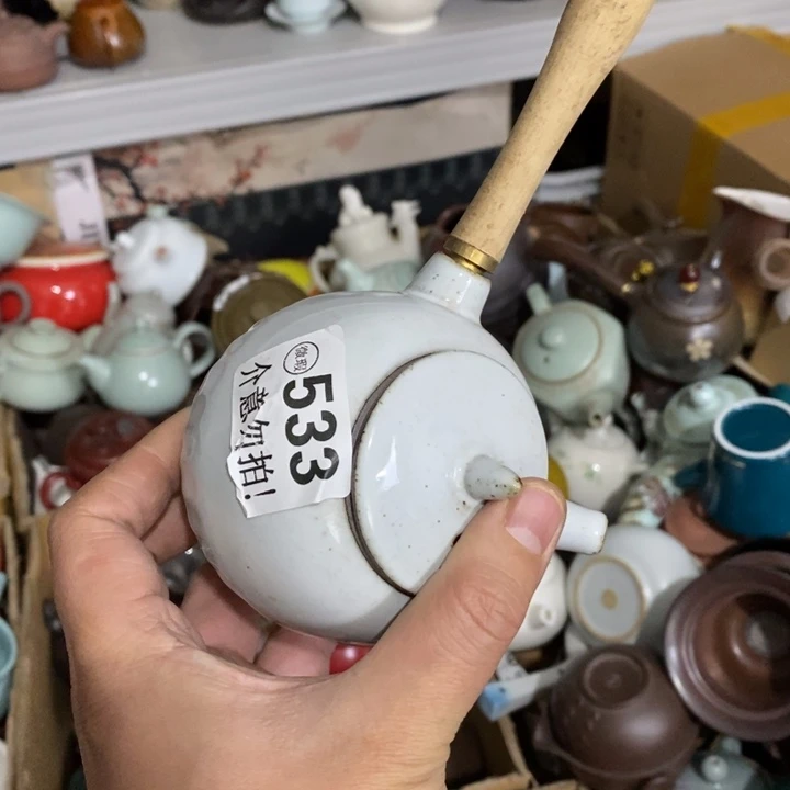 陶瓷艺术品及陶瓷壶