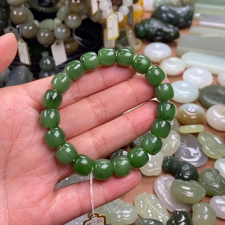 和田玉（碧玉）未镶嵌手链