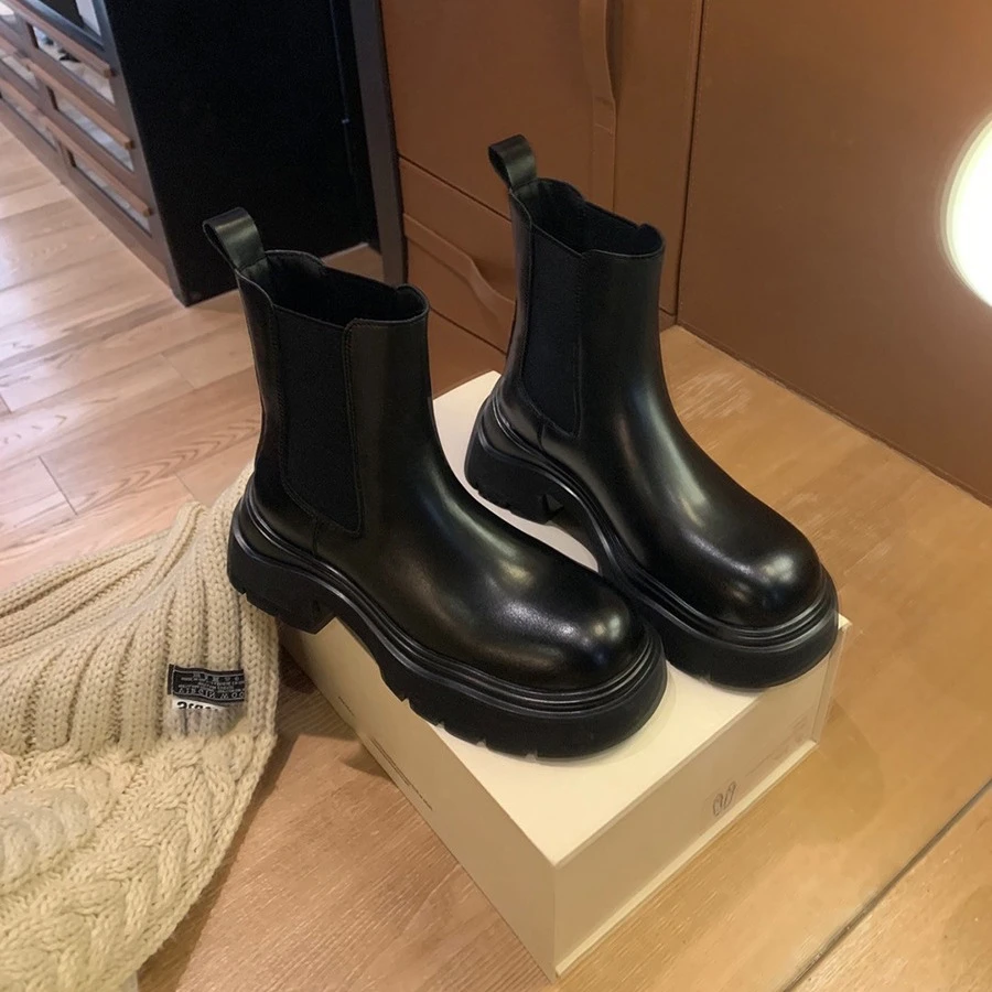 葡萄妈studiolee 秋冬季新款时髦圆头粗跟厚底增高切尔西短靴女