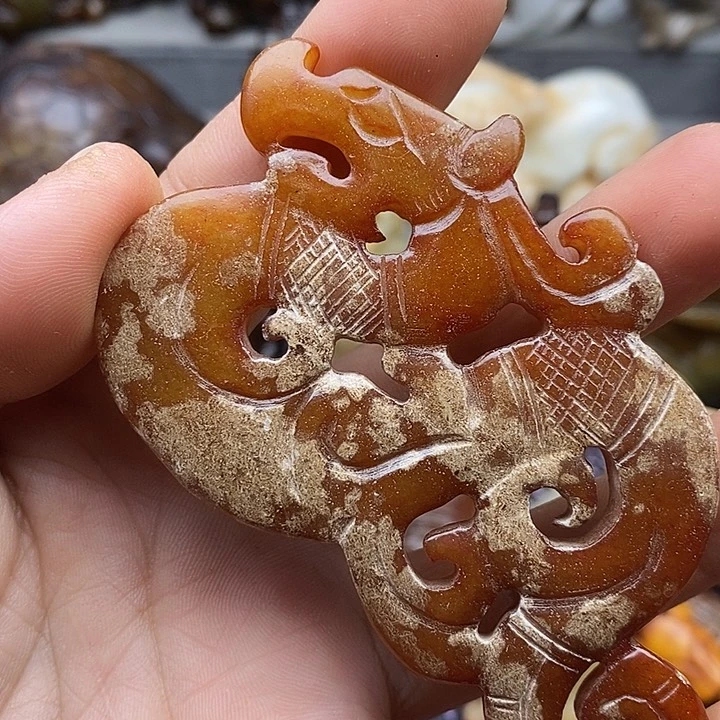 未镶嵌蛇纹石玉颈饰