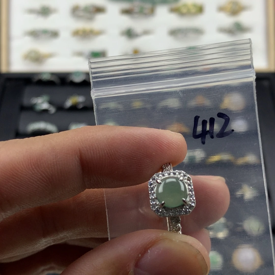 杨***杨翡翠银S925镀金镶嵌戒指412