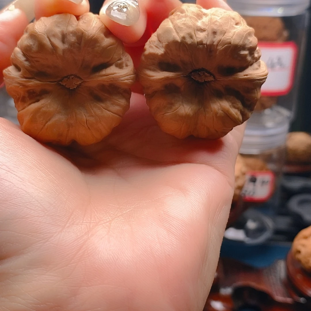 天***辰文玩核桃吊坠蛤蟆