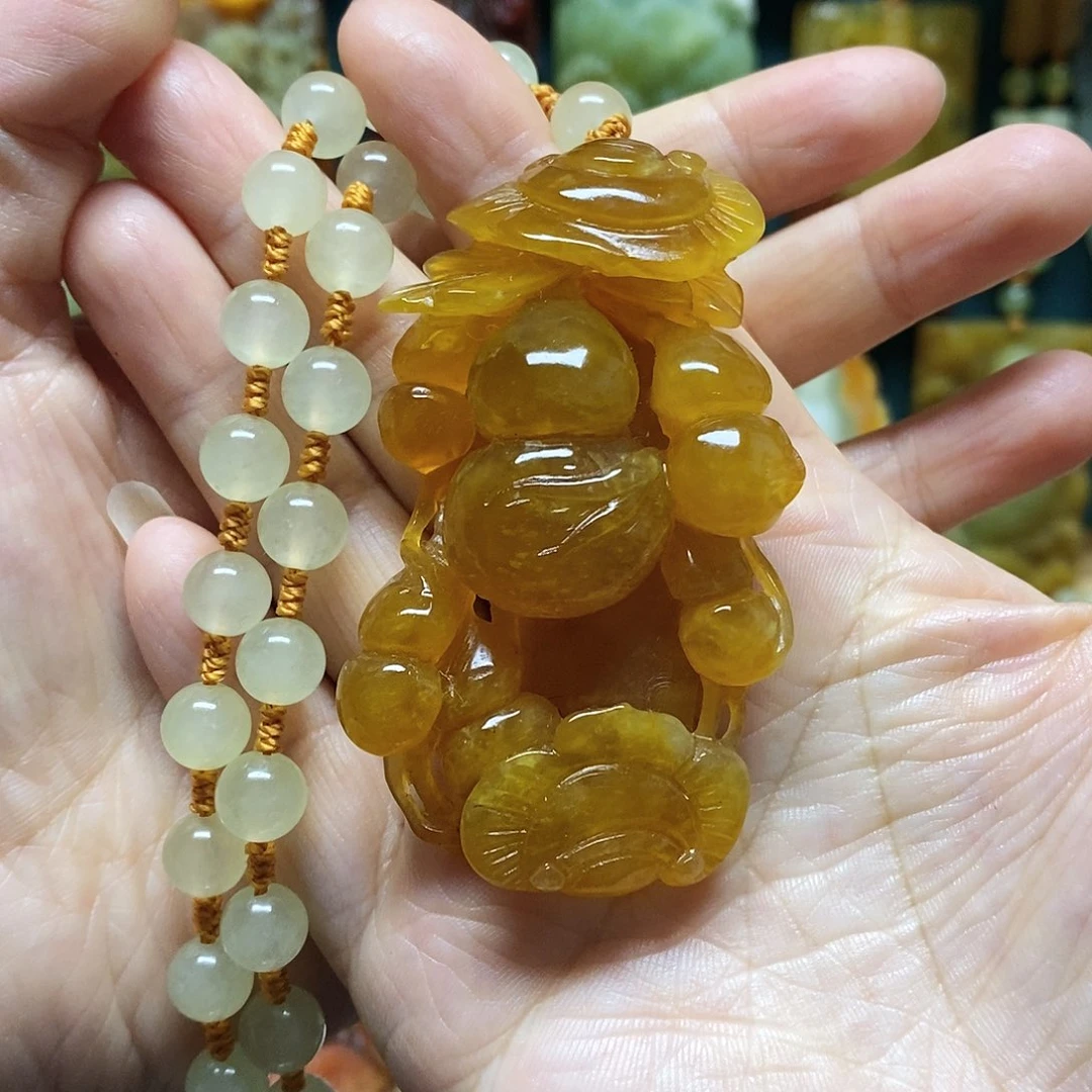 岫玉未镶嵌吊坠(赠链)